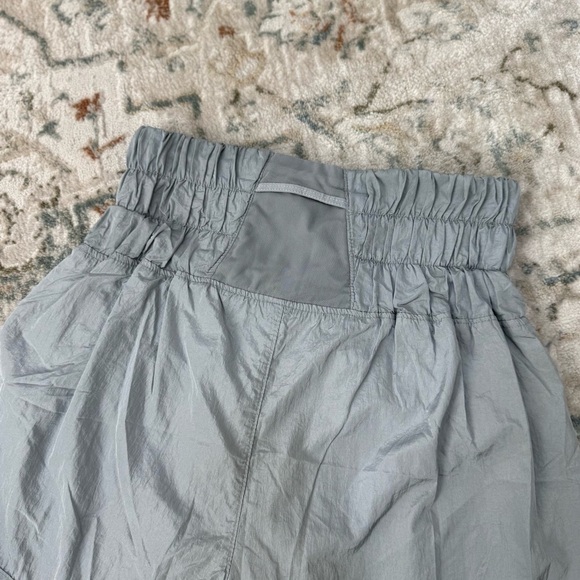 FP Movement by Free People Women's Gray Athletic Sport Shorts Size Small - Picture 6 of 7